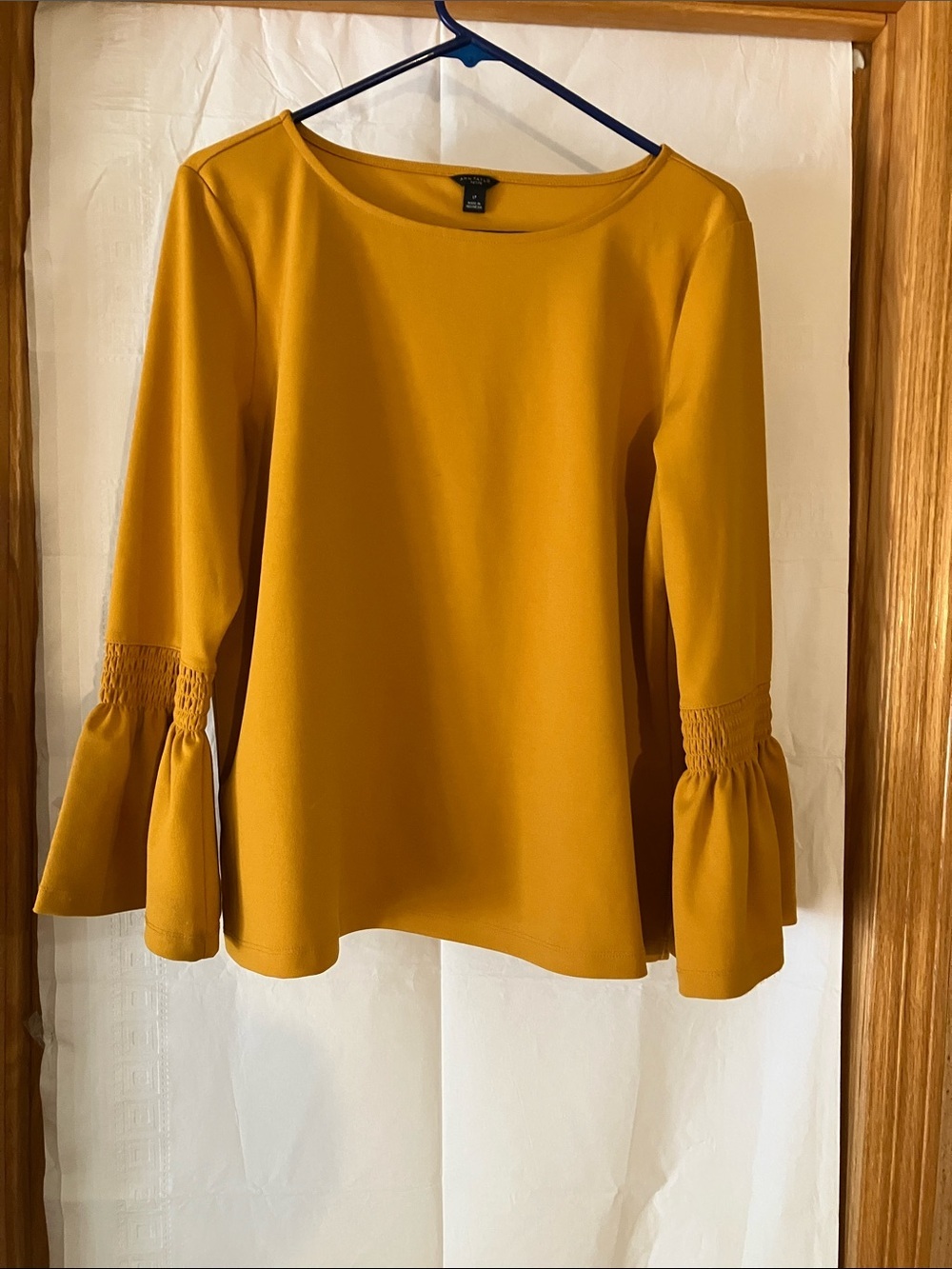 Ann Taylor Women’s LP Mustard Yellow Long Flared Bell Smocked Sleeves Blouse